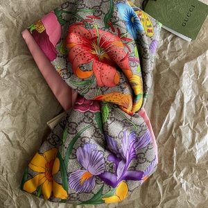 Gucci GG Flora Print Silk Headband